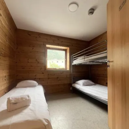 Trolltunga Byfjord * אודה